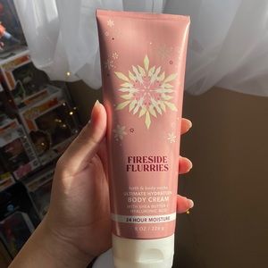 Bath & Body Works Fireside Flurries Body Cream